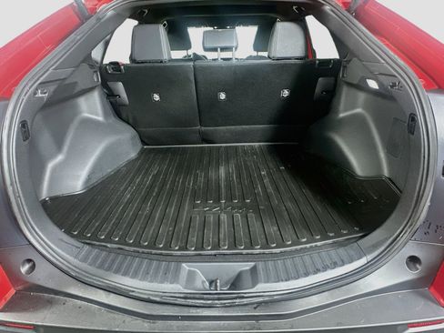 Used 2025 Toyota bZ4X FWD image 30