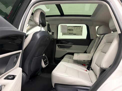 New 2026 Lincoln Nautilus Premier w/ Equipment Group 102A image 18