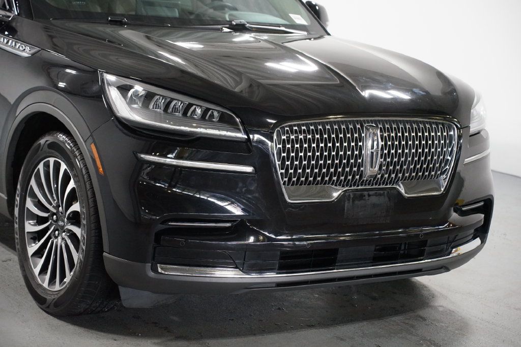 Used 2023 Lincoln Aviator 2WD w/ Premium Package image 4
