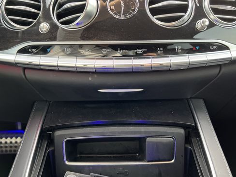Used 2019 Mercedes-Benz S 560 4MATIC Sedan image 29