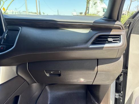 Used 2022 Chevrolet Tahoe LT w/ LT Signature Plus Package AWD/4WD image 20