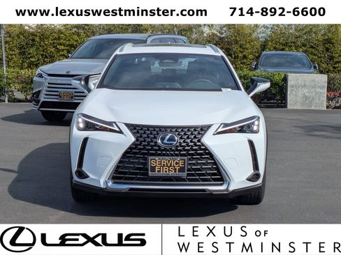 New 2026 Lexus UX 300h FWD image 2
