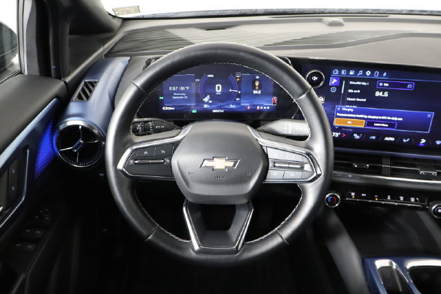 Used 2024 Chevrolet Equinox EV LT FWD image 7
