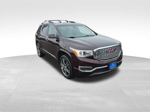 Used 2017 GMC Acadia Denali w/ Technology Package image 3