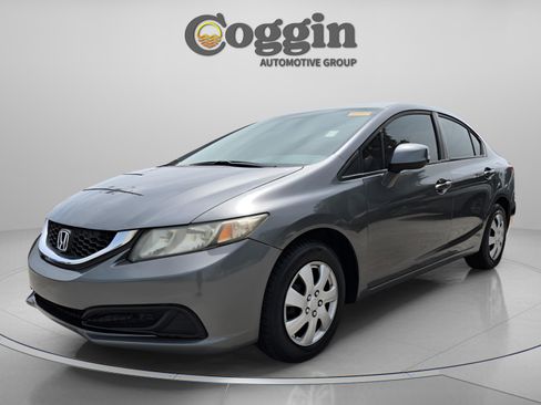 Used 2013 Honda Civic LX image 2