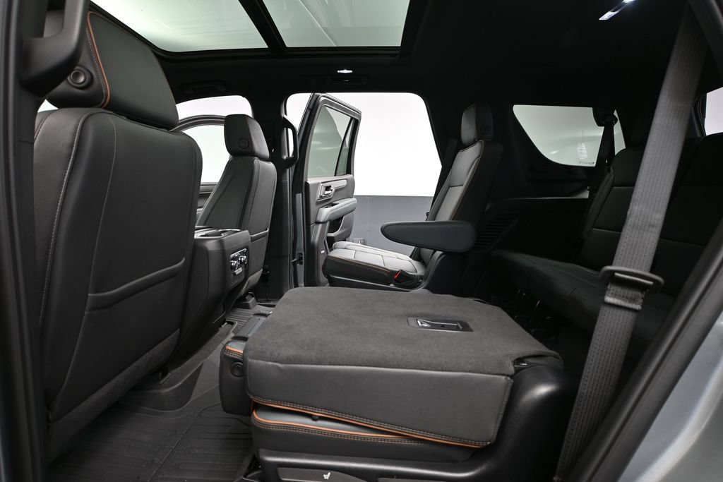 Used 2025 GMC Yukon AT4 AWD/4WD image 36