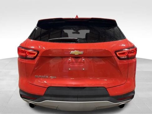 Used 2025 Chevrolet Blazer LT AWD/4WD image 4