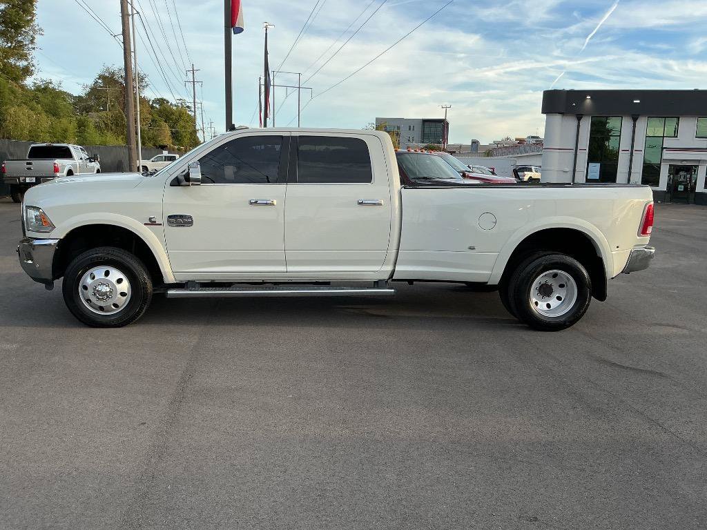 Used 2018 RAM 3500 Laramie Longhorn AWD/4WD image 4