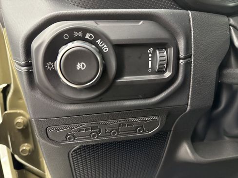 New 2026 Jeep Wrangler Unlimited Rubicon AWD/4WD image 22