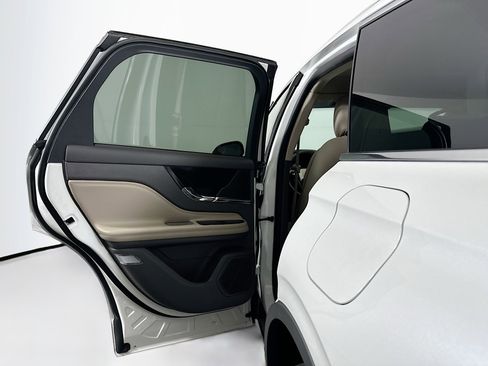 Used 2022 Lincoln Corsair AWD w/ Equipment Group 101A image 26