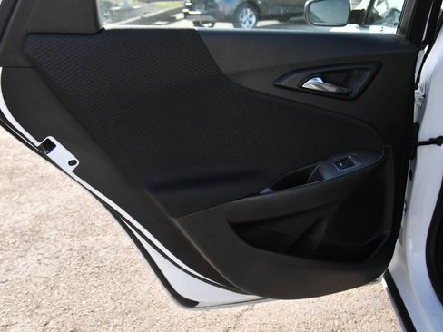 Used 2024 Chevrolet Malibu LT image 34