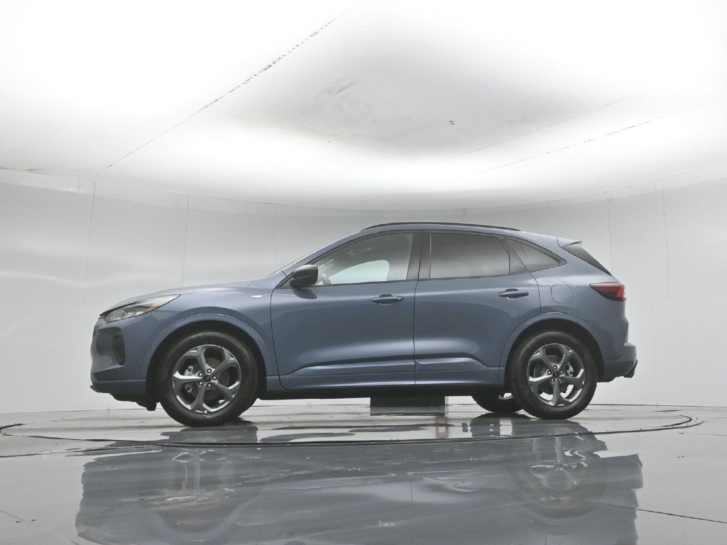 Used 2024 Ford Escape ST-Line w/ Tech Pack #1 FWD image 46
