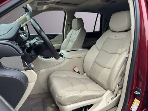 Used 2020 Cadillac Escalade Premium Luxury AWD/4WD image 14