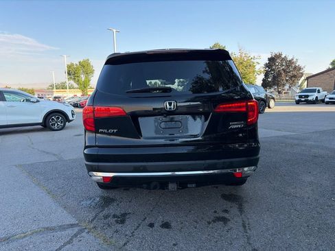 Used 2017 Honda Pilot Touring image 8