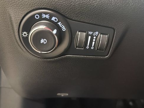 Used 2024 Jeep Compass Limited AWD/4WD image 16