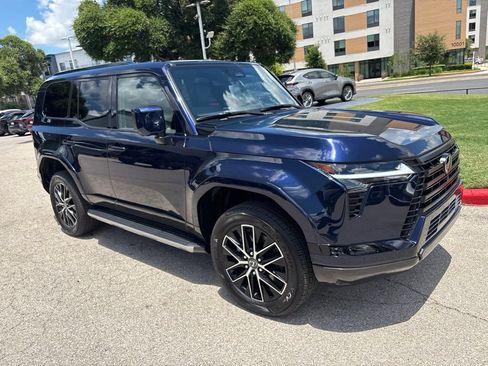 Certified 2026 Lexus GX 550 w/ Accessory Package (2T) AWD/4WD image 7