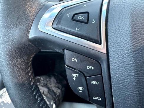 Used 2017 Ford Edge SEL w/ Equipment Group 201A image 18