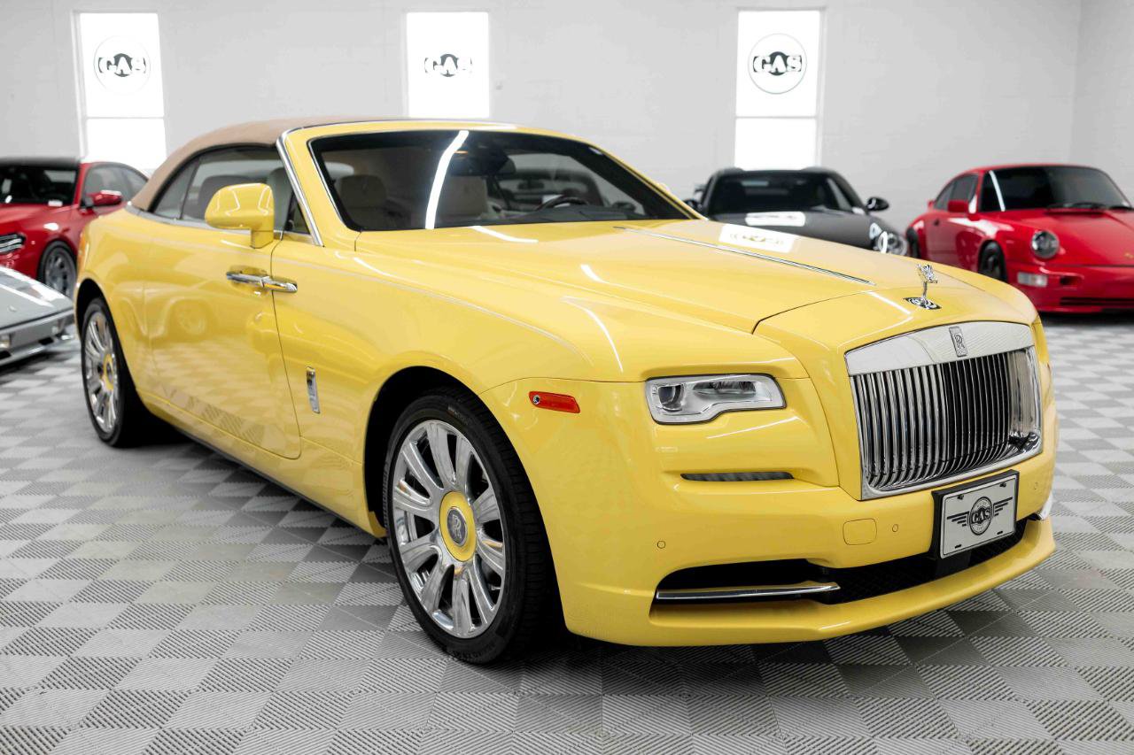 Used 2017 Rolls-Royce Dawn RWD image 12