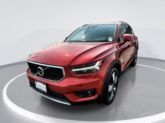 Used 2021 Volvo XC40 T5 Momentum AWD/4WD video 1