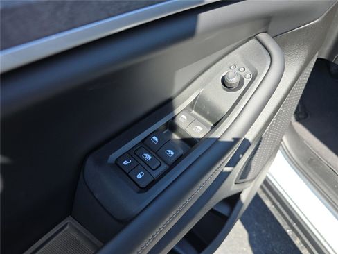 New 2026 Jeep Grand Cherokee Altitude AWD/4WD image 20