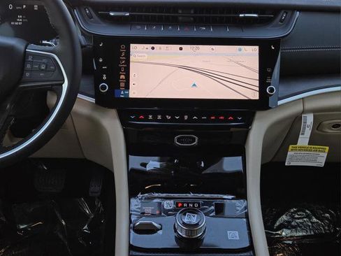 New 2026 Jeep Grand Cherokee Limited AWD/4WD image 24