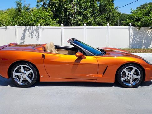 Used 2007 Chevrolet Corvette Convertible w/ Preferred Equipment Group RWD image 9