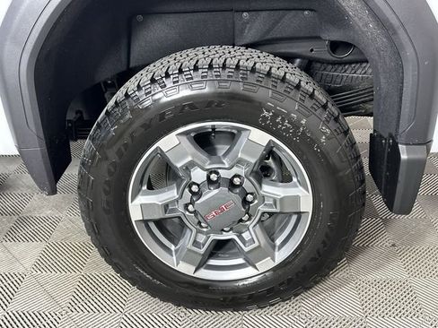 New 2026 GMC Sierra 2500 SLT w/ SLT Premium Package AWD/4WD image 35