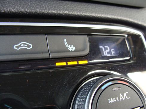 Used 2022 Volkswagen Atlas SE w/ Black Wheel Package image 27