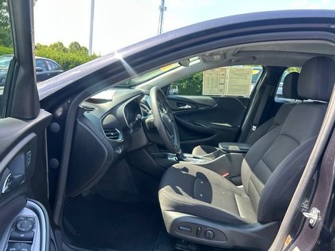 Used 2023 Chevrolet Malibu LT FWD image 13
