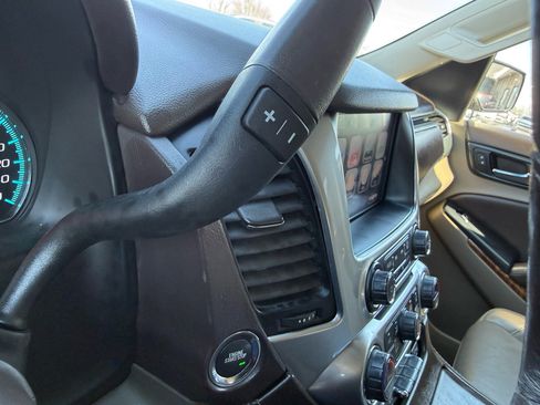 Used 2019 Chevrolet Suburban Premier image 28