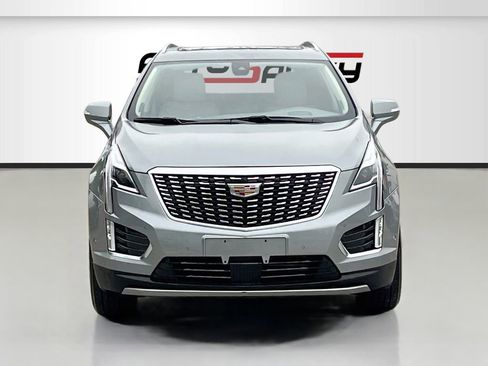 Used 2023 Cadillac XT5 Premium Luxury w/ Technology Package FWD image 2