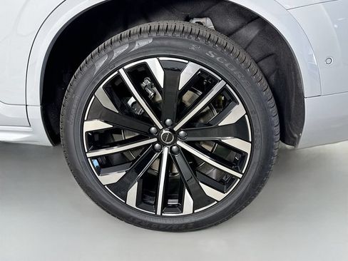 Certified 2026 Volvo XC90 T8 Ultra w/ Protection Package Premier AWD/4WD image 33