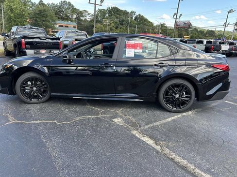 New 2026 Toyota Camry SE FWD image 6