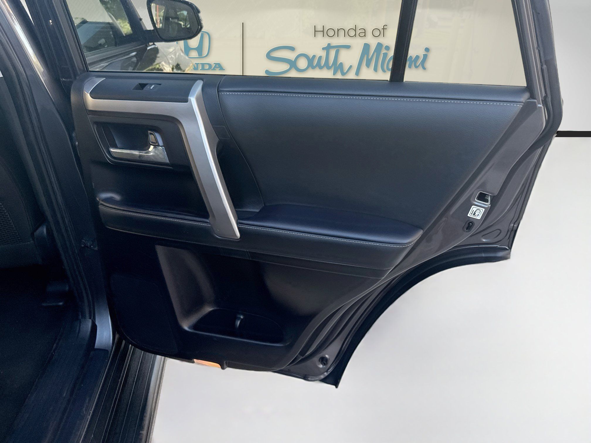 Used 2021 Toyota 4Runner SR5 Premium w/ Moonroof Package RWD image 31