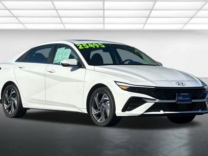 Used 2025 Hyundai Elantra Limited