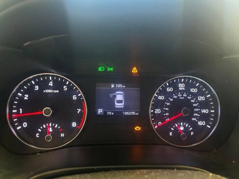 Used 2021 Kia Forte LXS FWD image 4