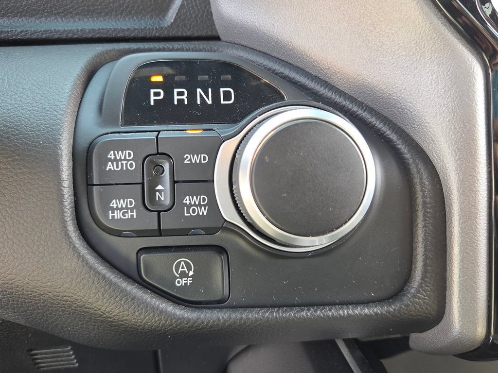 Used 2025 RAM 1500 Big Horn AWD/4WD image 19