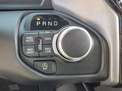 Used 2025 RAM 1500 Big Horn AWD/4WD image 19