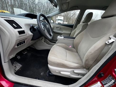 Used 2012 Toyota Prius V Two w/ Preferred Accessory Pkg image 9