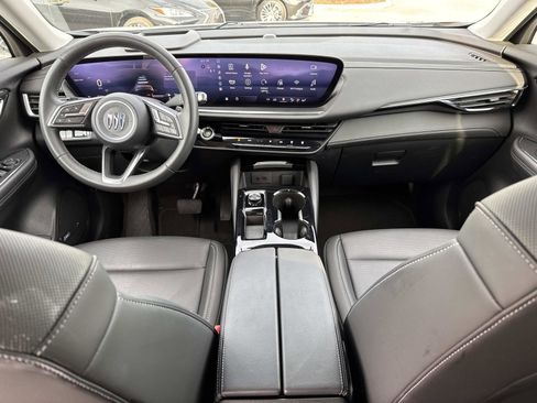 Used 2025 Buick Envision Preferred image 16