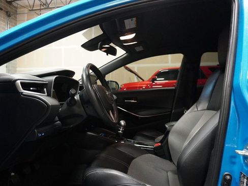 Used 2021 Toyota Corolla XSE FWD image 9