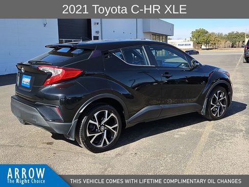 Used 2021 Toyota C-HR XLE image 13