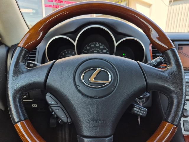 Used 2005 Lexus SC 430 Convertible RWD image 26