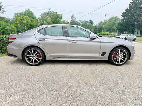 Used 2025 Genesis G70 2.5T AWD/4WD image 3