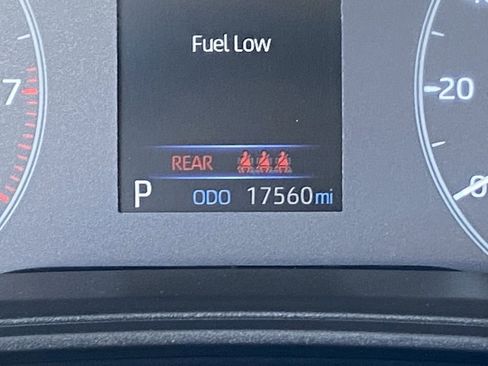 Certified 2025 Toyota Corolla LE image 34