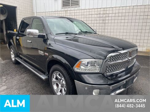 Used 2016 RAM 1500 Laramie w/ Convenience Group image 9
