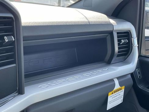 New 2026 Ford F250 XL w/ XL Driver Assist Package AWD/4WD image 30