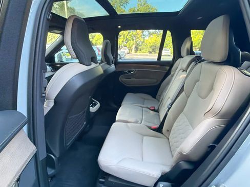 Used 2025 Volvo XC90 B6 Plus AWD/4WD image 23