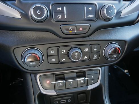 Used 2023 GMC Terrain AT4 w/ Infotainment Package II image 27