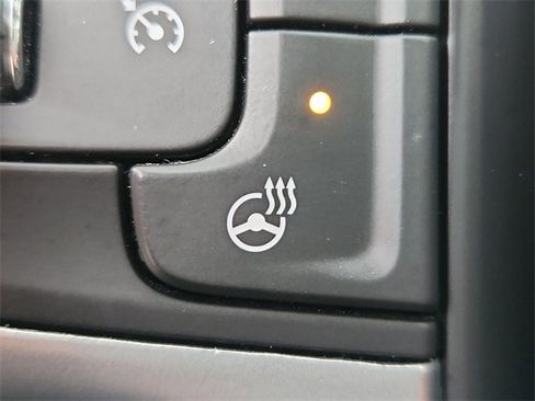 Used 2023 Chevrolet Silverado 1500 LT Trail Boss w/ LPO, Dark Essentials Package image 31